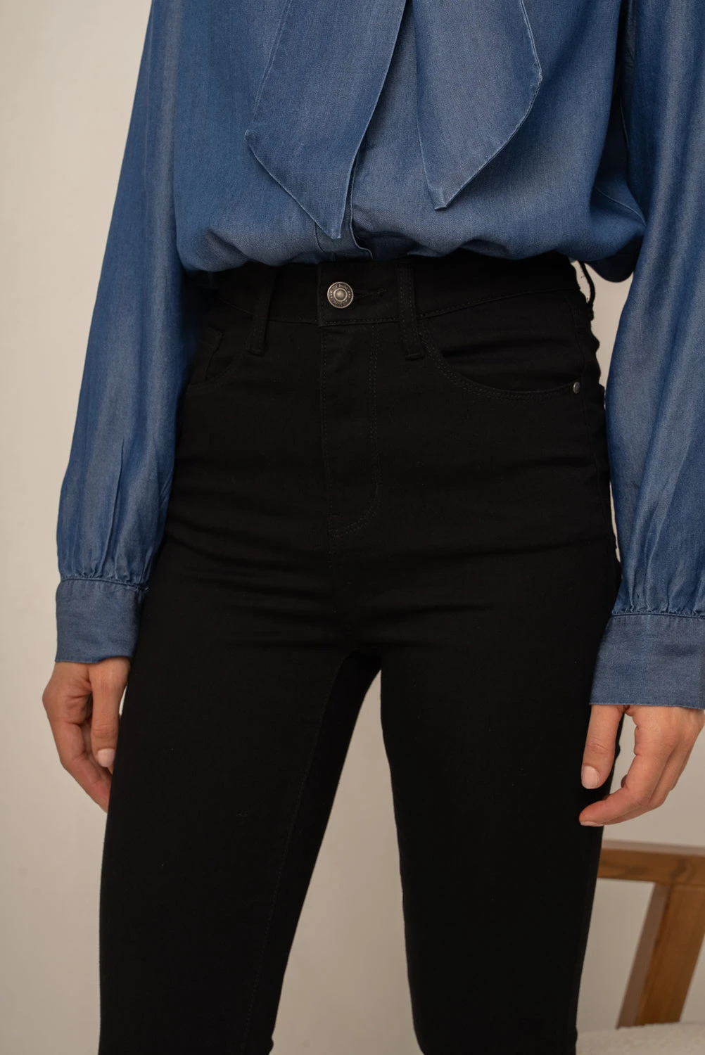 Jean Alice - Denim Noir 4 Jean Alice - Denim Noir – Image 2