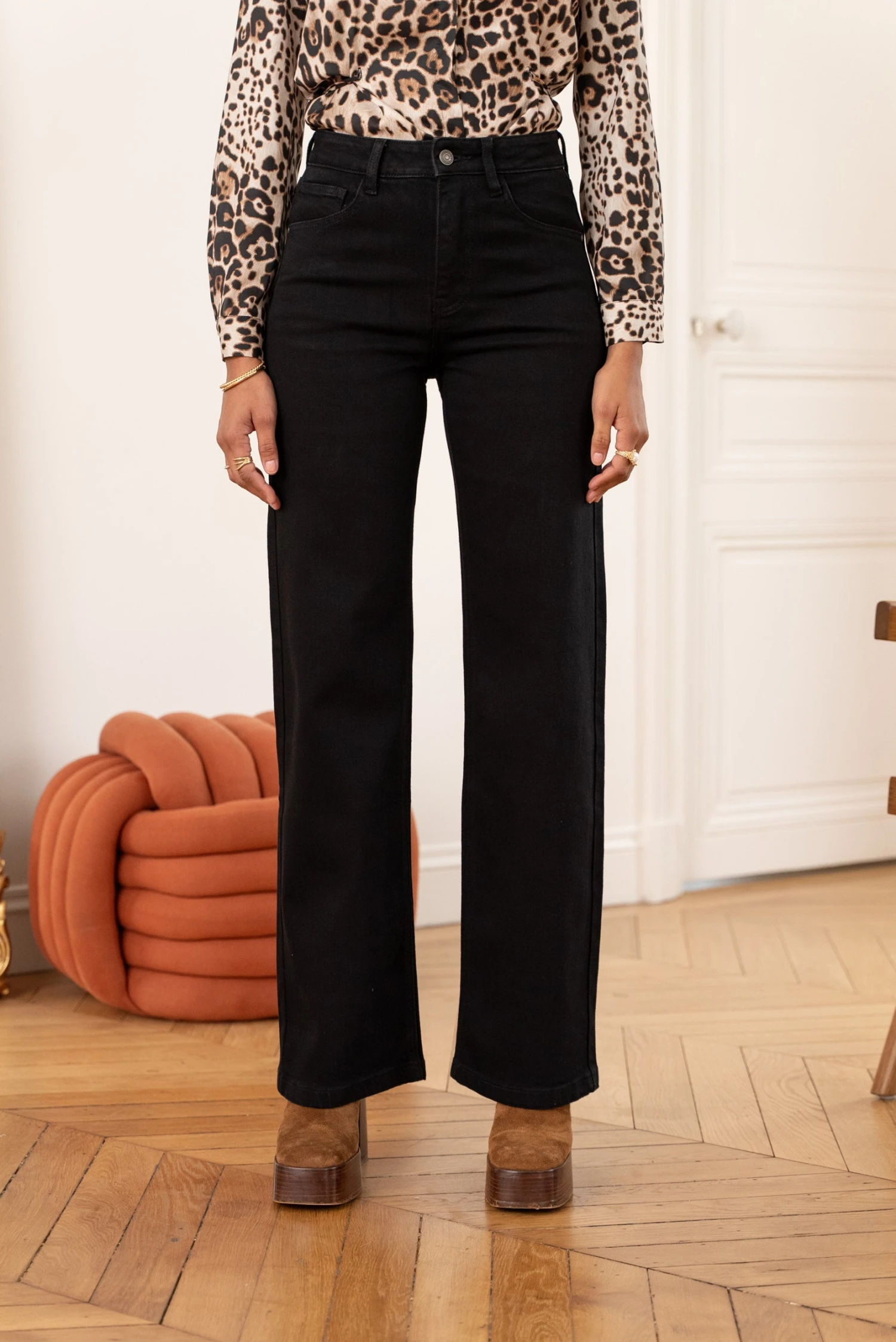 Jean Barbara - Denim Noir 4 Jean Barbara - Denim Noir – Image 2