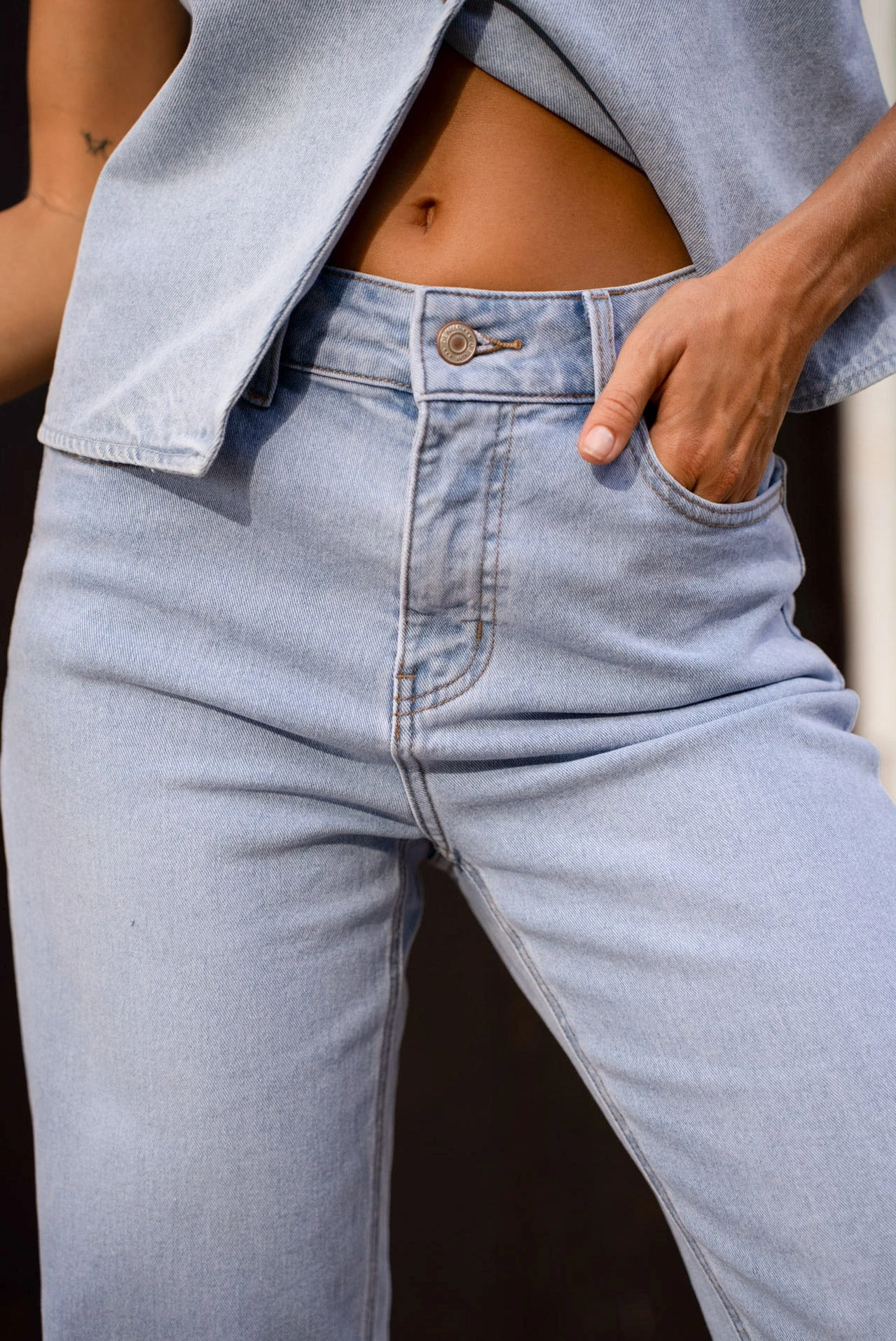 Jean Solange - Denim Clair 5 Jean Solange - Denim Clair – Image 3