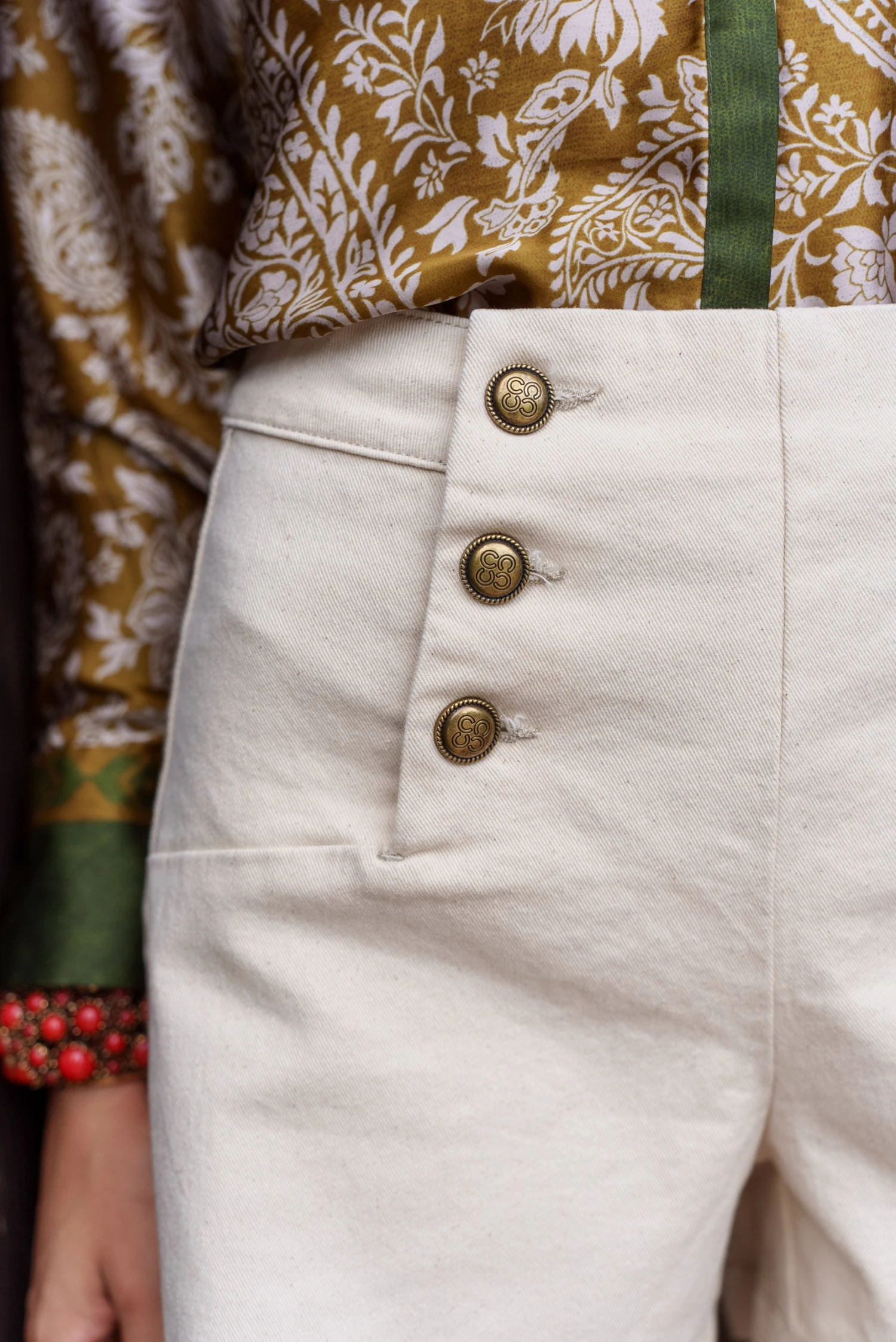 Short Victorinette - Denim Naturel 5 Short Victorinette - Denim Naturel – Image 3