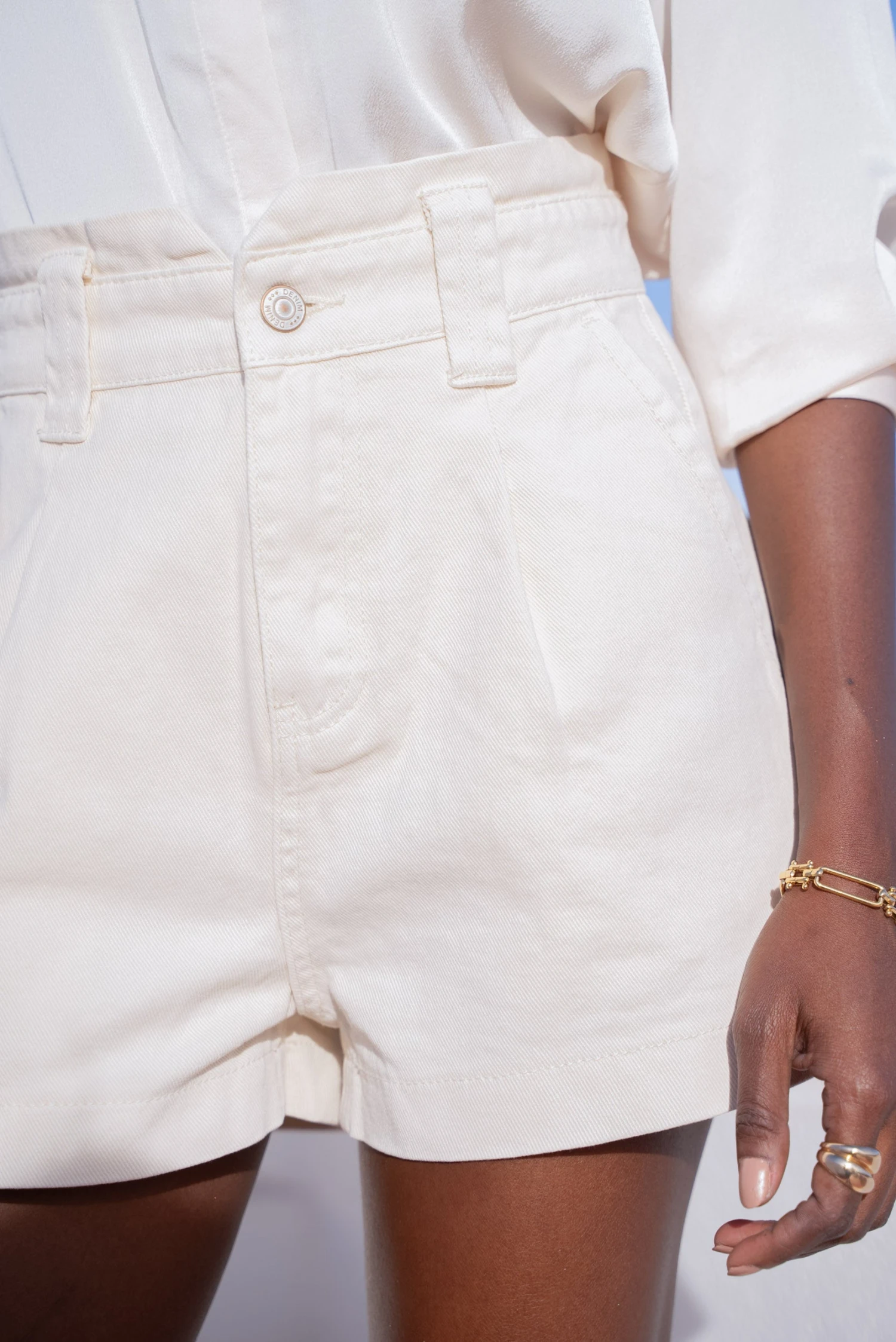 Short Lina - Denim Beige 5 Short Lina - Denim Beige – Image 3