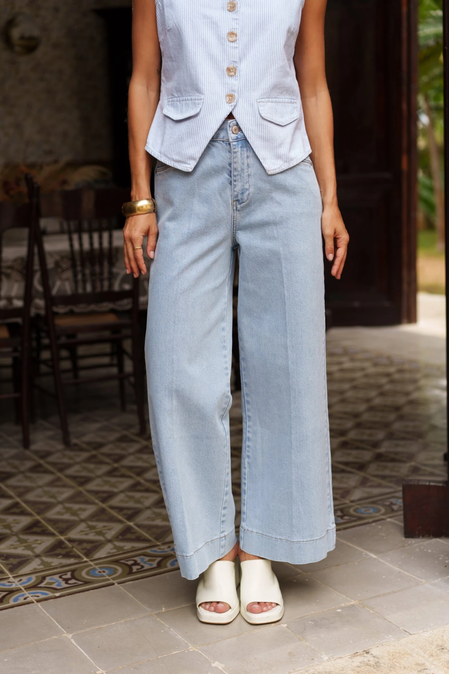 Jean Basile - Denim Très Clair 6 Jean Basile - Denim Très Clair – Image 4